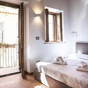 Tina House - Il Cortile Nel Centro Storico Di Apartment