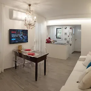 La Bouganville Apartment
