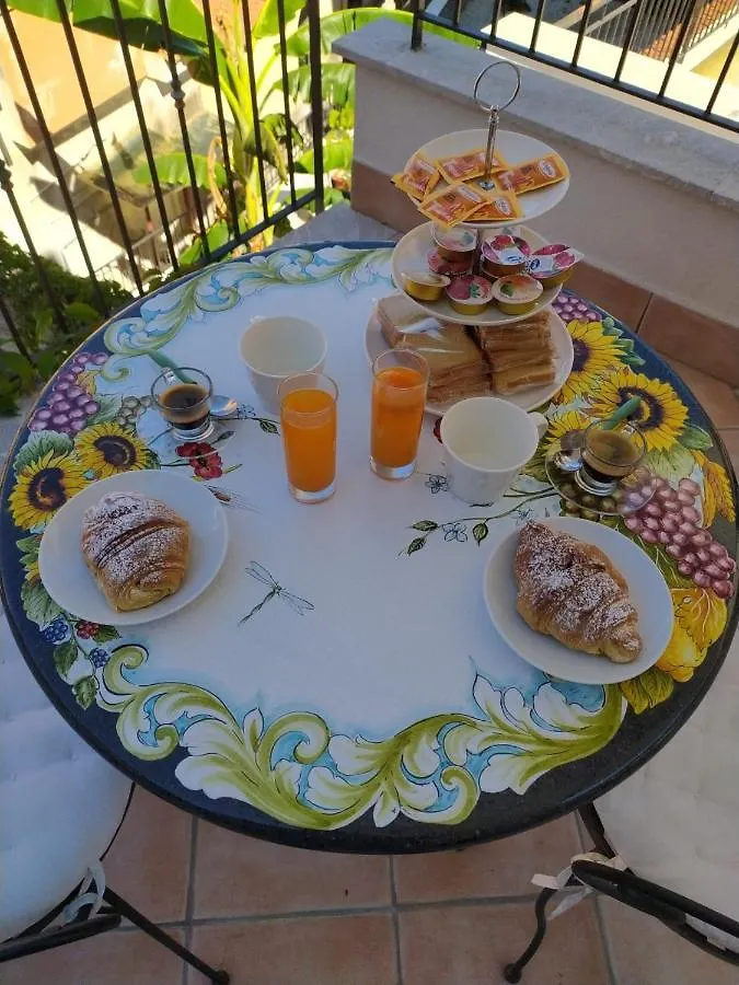 Apartment Marifra Garden Taormina